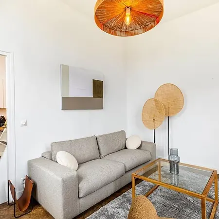 Guestready - Stylish With River View Lägenhet